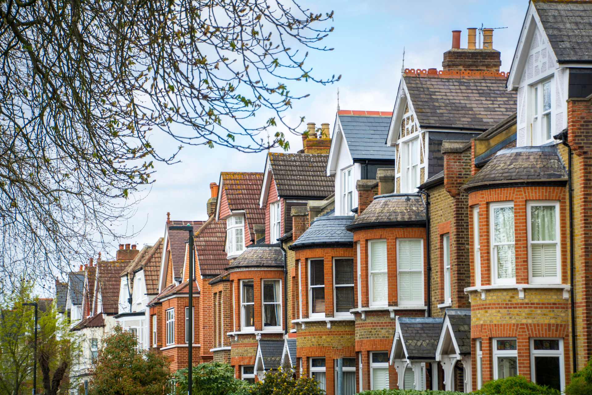 UK Real Estate Market Trends: Insights for Astute Investors