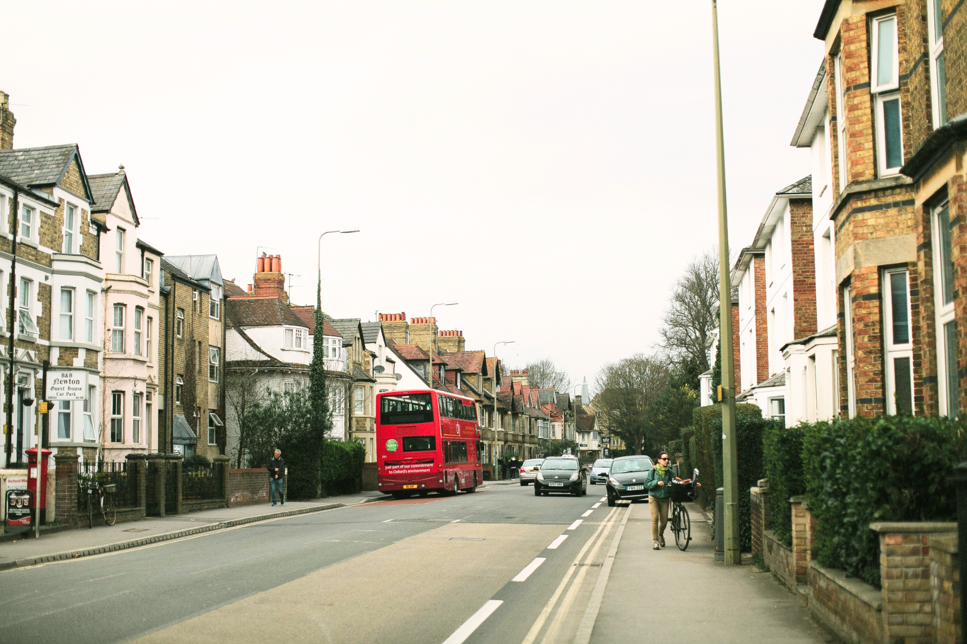 A Comprehensive Guide to Investing in the UK in 2024